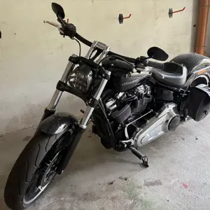 Moto HARLEY DAVIDSON ST1 SK4 GQYGKO Breakout 114