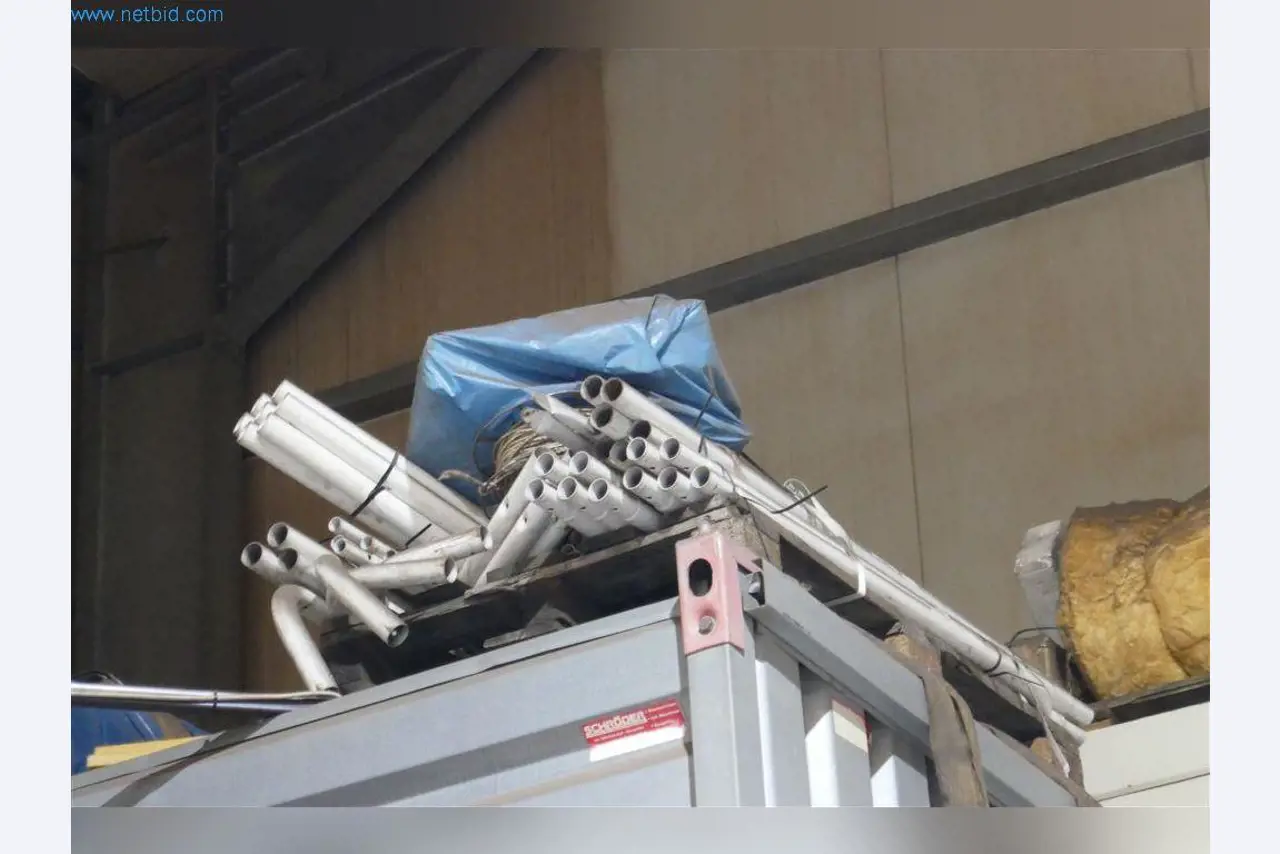 Maschinen, Betriebs- und Geschäftsausstattung, Warenvorräte, Montagematerial und Fahrzeuge (Bereich Stahlbau)-1