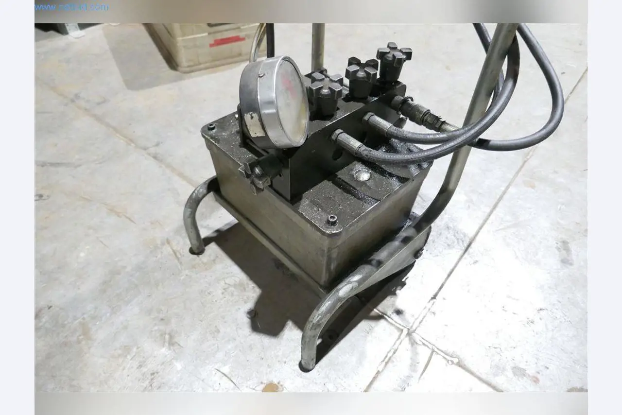 Máquinas, equipamento operacional e de escritório, existências, materiais de montagem e veículos (divisão Construção Metálica)-2
