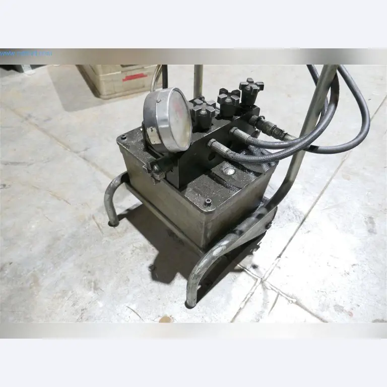 Máquinas, equipamento operacional e de escritório, existências, materiais de montagem e veículos (divisão Construção Metálica)-2
