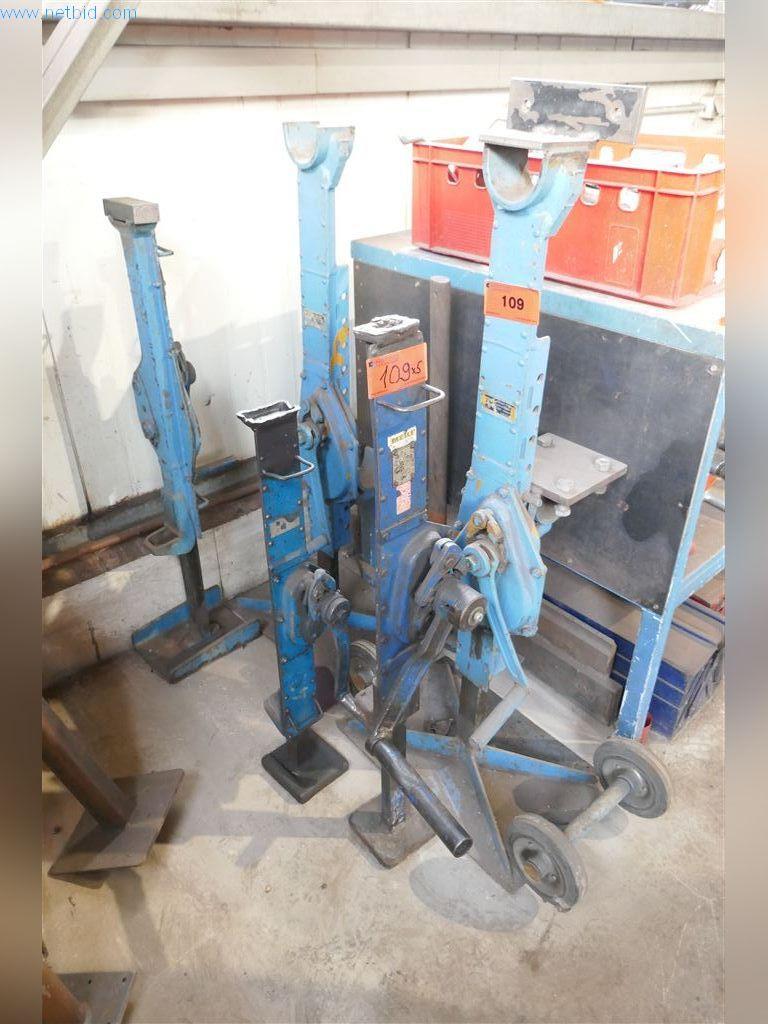 Stroje, provozní a kancelářské vybavení, zásoby, montážní materiál a vozidla-1