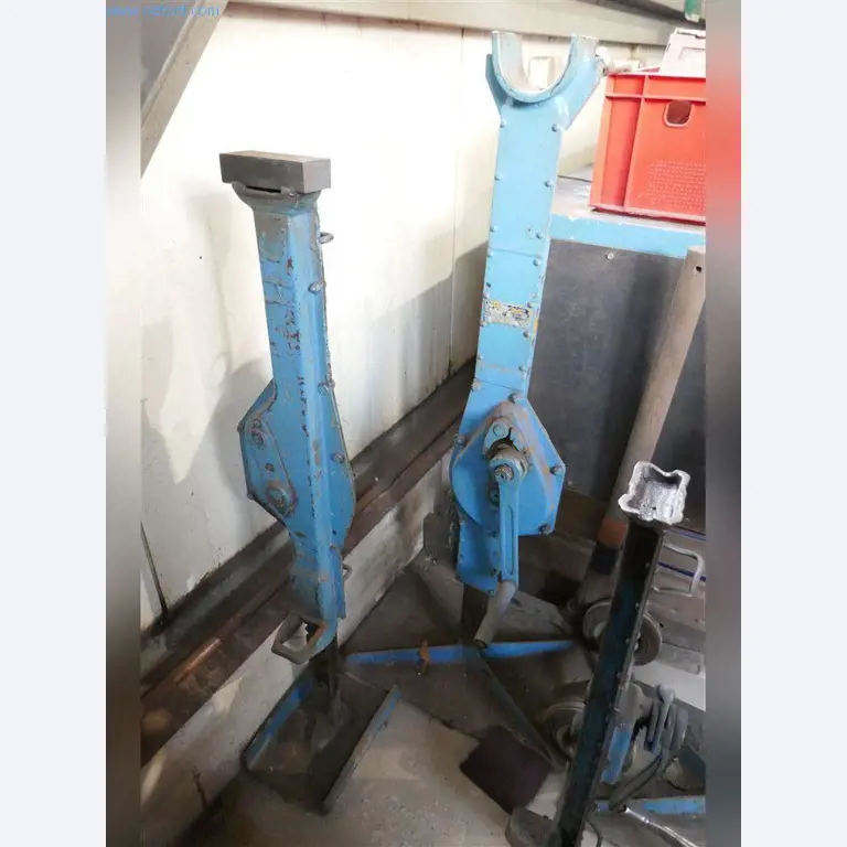 Machines, bedrijfs- en kantooruitrusting, voorraden, assemblagematerialen en voertuigen-2