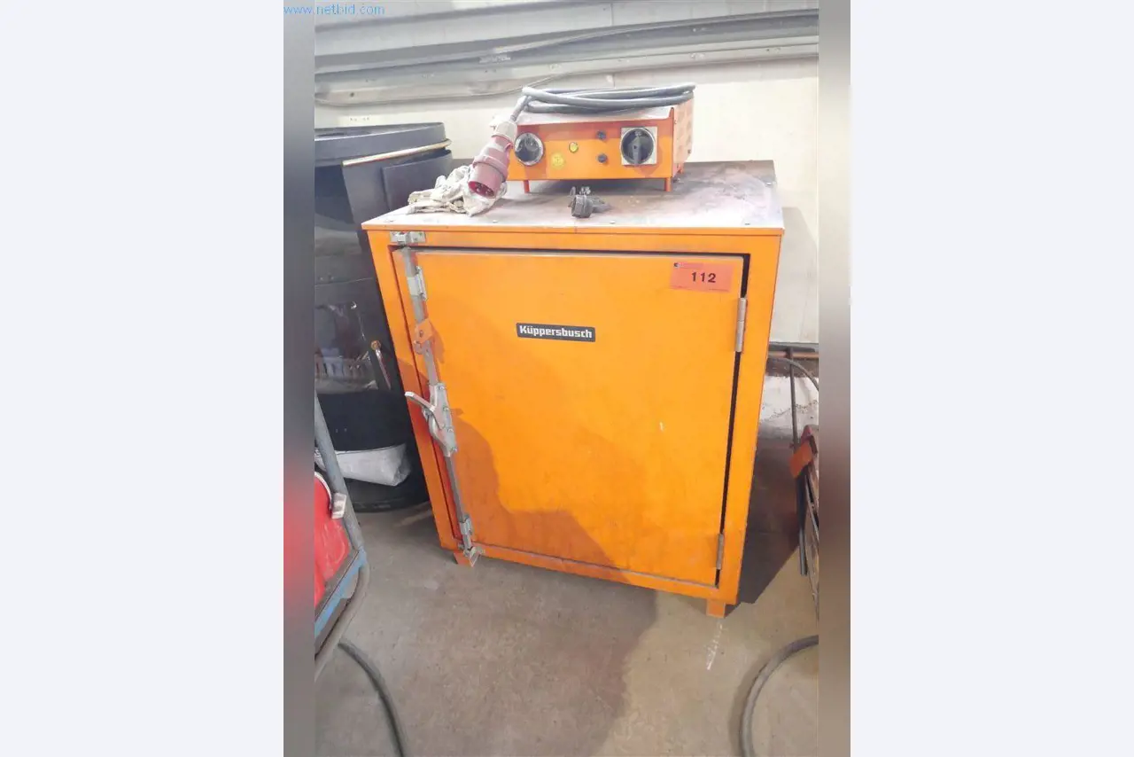 Stroje, provozní a kancelářské vybavení, zásoby, montážní materiál a vozidla-1