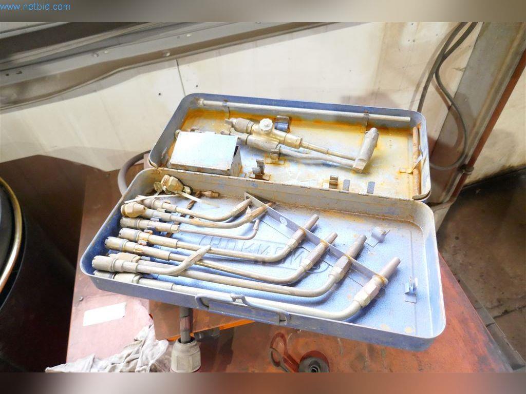 Stroje, provozní a kancelářské vybavení, zásoby, montážní materiál a vozidla-1