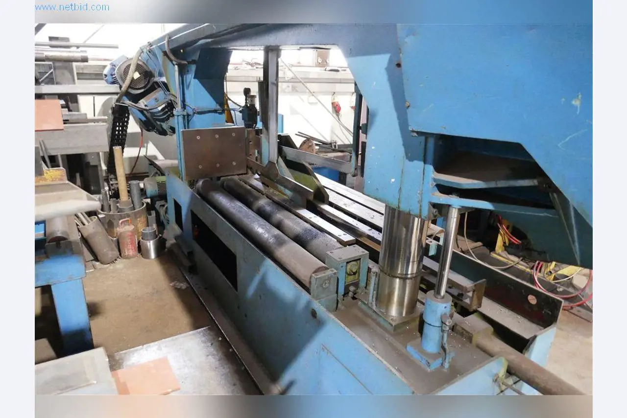 Máquinas, equipamento operacional e de escritório, existências, materiais de montagem e veículos (divisão Construção Metálica)-4