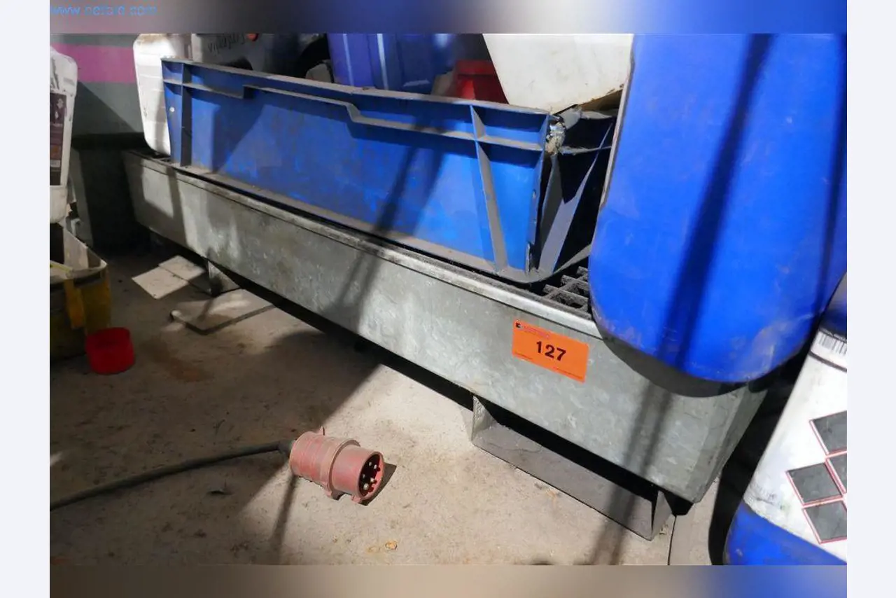 Maquinaria, equipos operativos y de oficina, existencias, materiales de montaje y vehículos-1