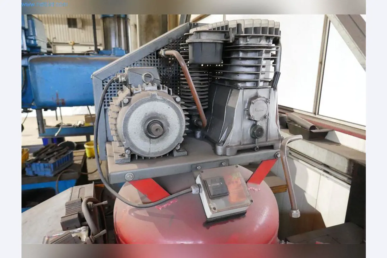 Machinery, operating and office equipment, inventories, assembly materials and vehicles (steel construction sector)-5