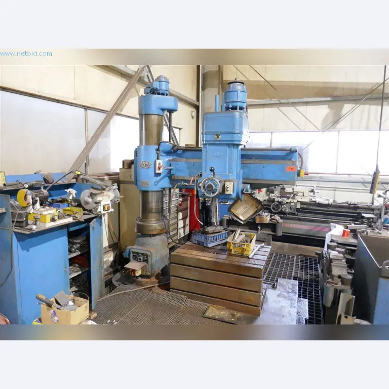 Machines, bedrijfs- en kantooruitrusting, voorraden, assemblagematerialen en voertuigen-5