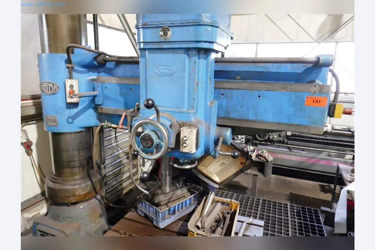 Machines, bedrijfs- en kantooruitrusting, voorraden, assemblagematerialen en voertuigen-6