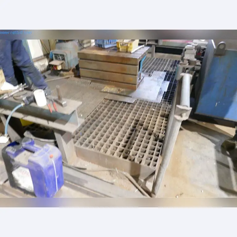 Machines, bedrijfs- en kantooruitrusting, voorraden, assemblagematerialen en voertuigen-9