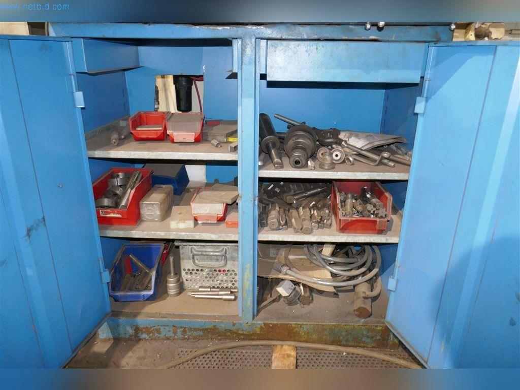 Maquinaria, equipos operativos y de oficina, existencias, materiales de montaje y vehículos-4