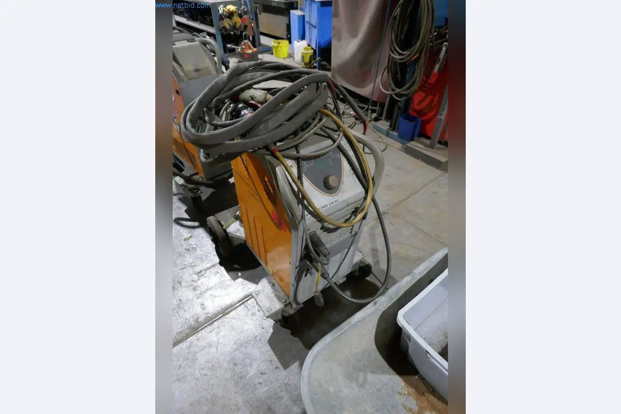 Machines, bedrijfs- en kantooruitrusting, voorraden, assemblagematerialen en voertuigen-1