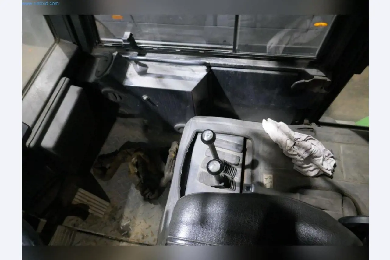 Máquinas, equipamento operacional e de escritório, existências, materiais de montagem e veículos (divisão Construção Metálica)-11