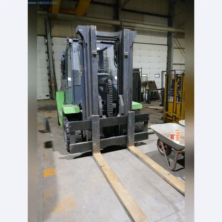 Máquinas, equipamento operacional e de escritório, existências, materiais de montagem e veículos (divisão Construção Metálica)-4