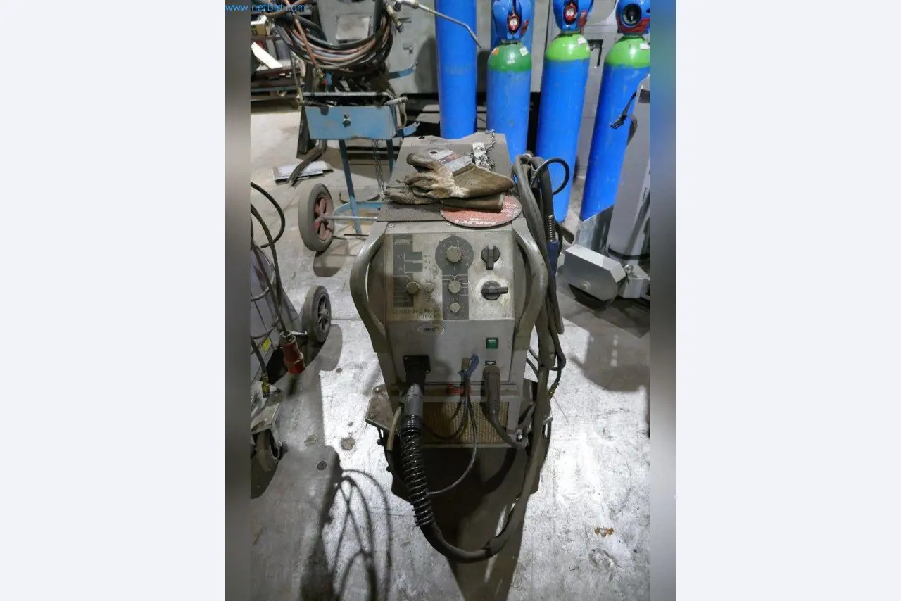Machines, bedrijfs- en kantooruitrusting, voorraden, assemblagematerialen en voertuigen-1