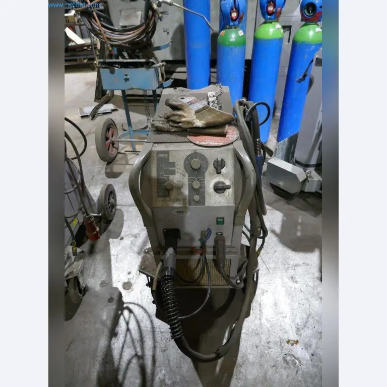 Machines, bedrijfs- en kantooruitrusting, voorraden, assemblagematerialen en voertuigen-1