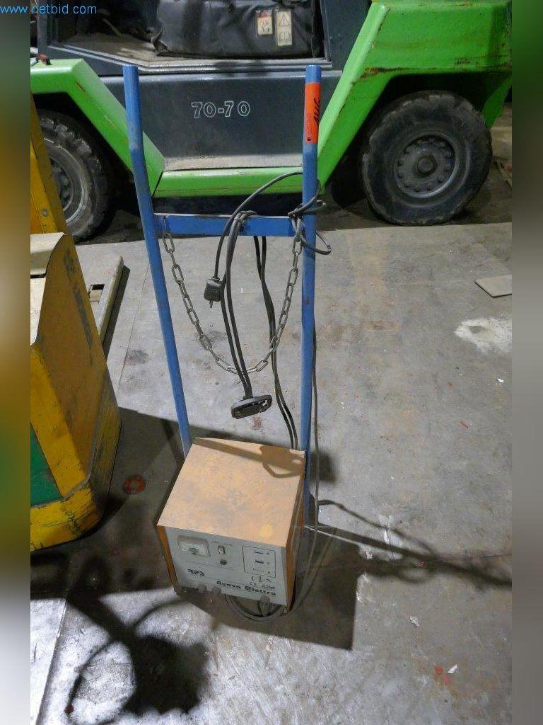 Stroje, provozní a kancelářské vybavení, zásoby, montážní materiál a vozidla-4