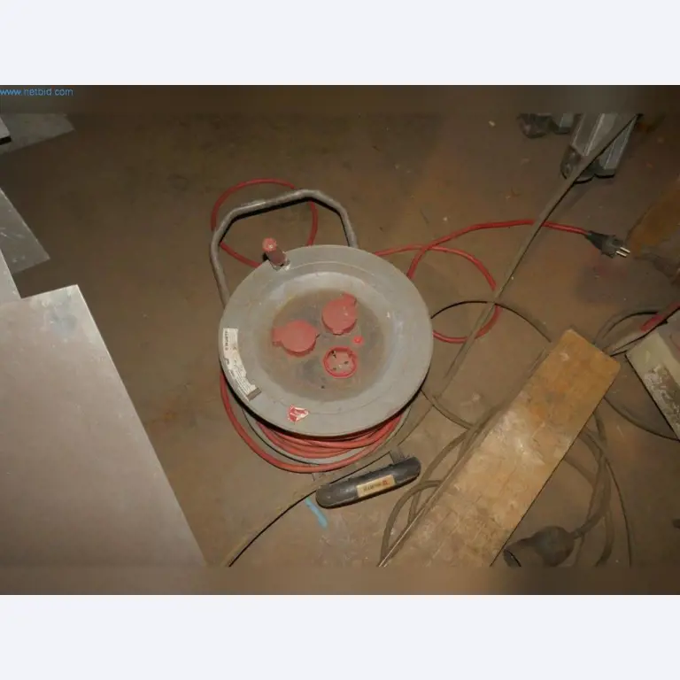 Machinery, operating and office equipment, inventories, assembly materials and vehicles (steel construction sector)-6