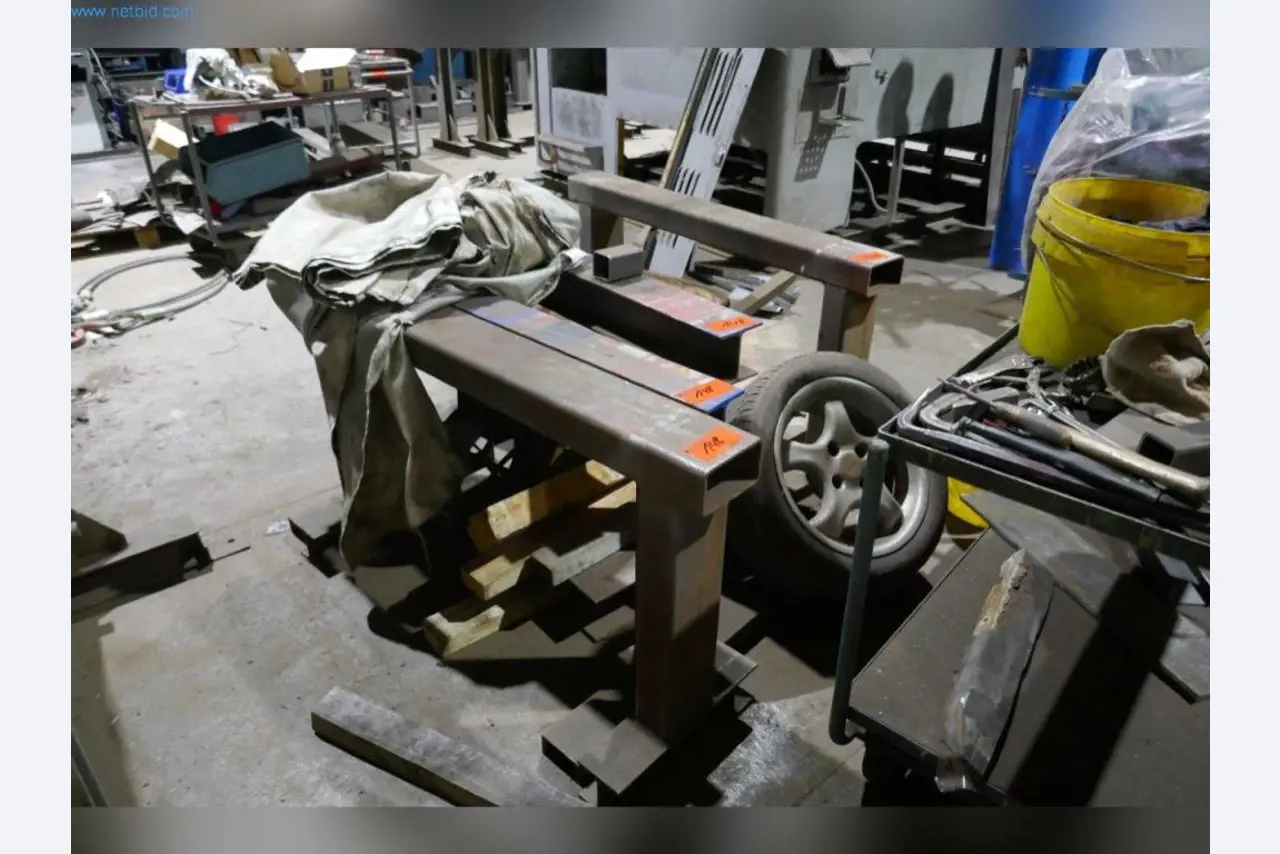 Machinery, operating and office equipment, inventories, assembly materials and vehicles (steel construction sector)-2