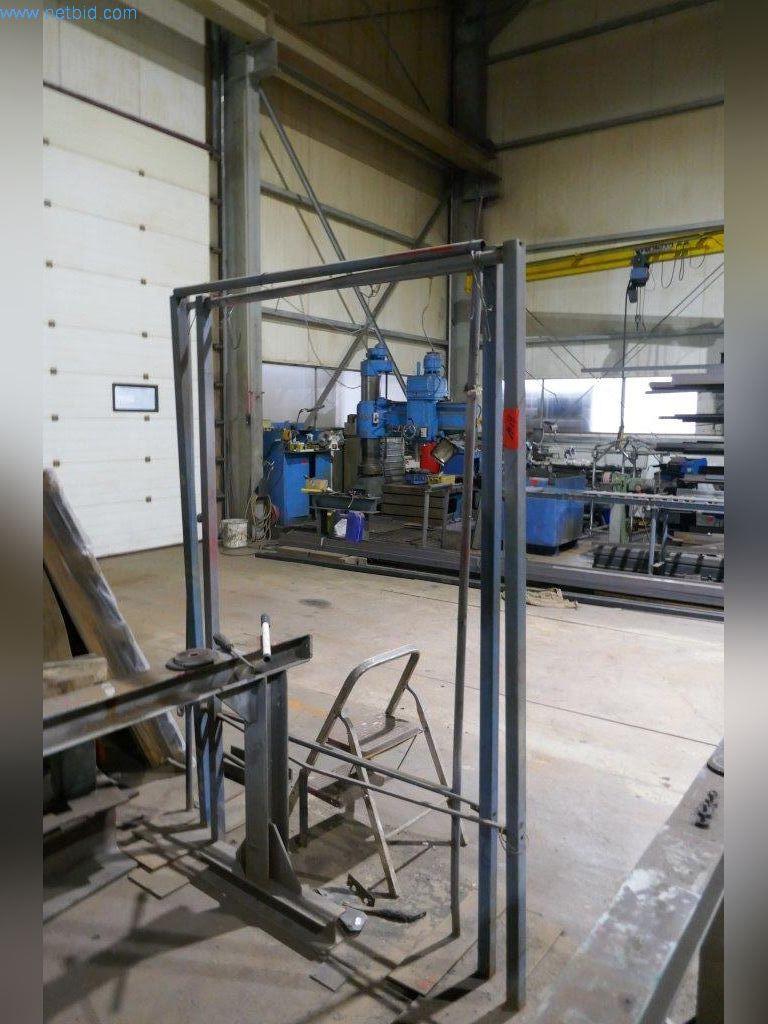 Stroje, provozní a kancelářské vybavení, zásoby, montážní materiál a vozidla-3