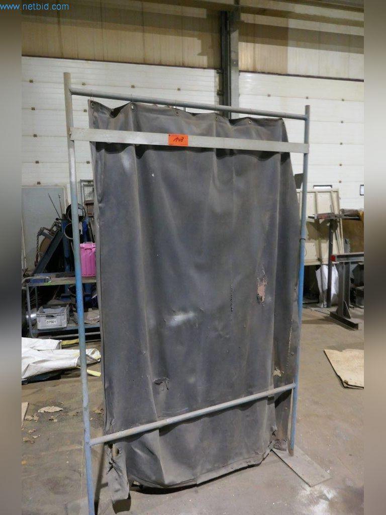 Stroje, provozní a kancelářské vybavení, zásoby, montážní materiál a vozidla-4