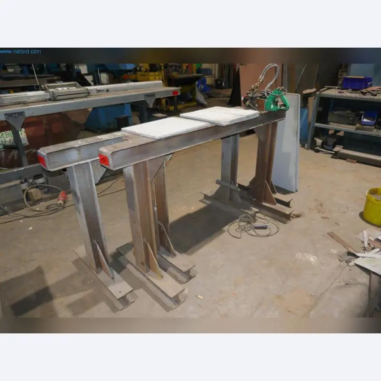 Maquinaria, equipos operativos y de oficina, existencias, materiales de montaje y vehículos-4