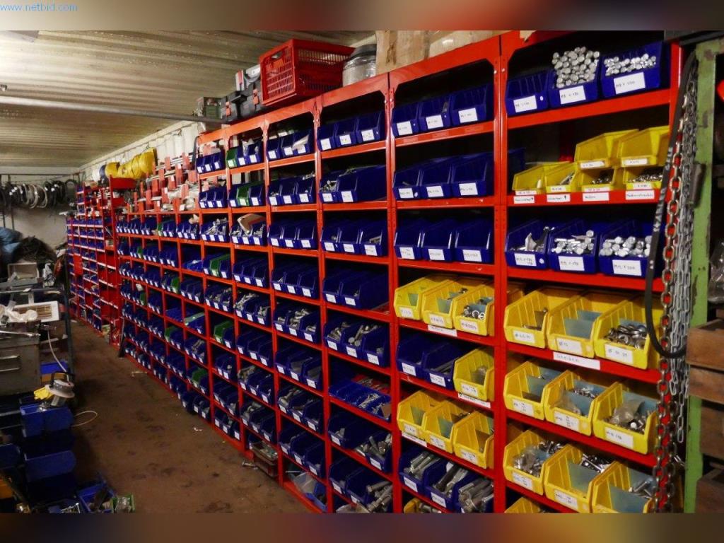 Máquinas, equipamento operacional e de escritório, existências, materiais de montagem e veículos (divisão Construção Metálica)-1