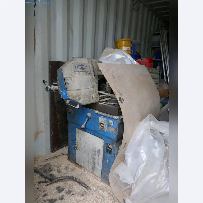 Machines, bedrijfs- en kantooruitrusting, voorraden, assemblagematerialen en voertuigen-1