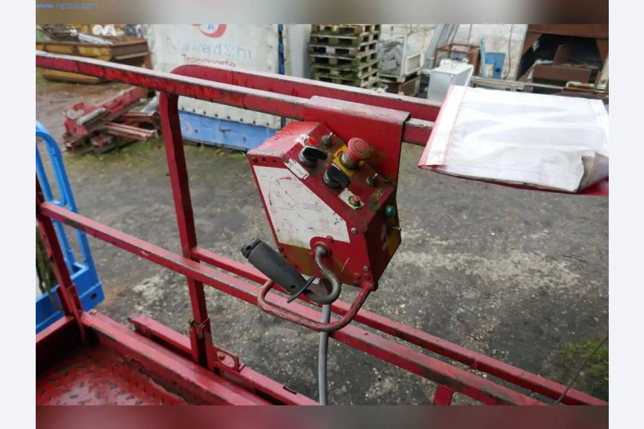 Máquinas, equipamento operacional e de escritório, existências, materiais de montagem e veículos (divisão Construção Metálica)-8