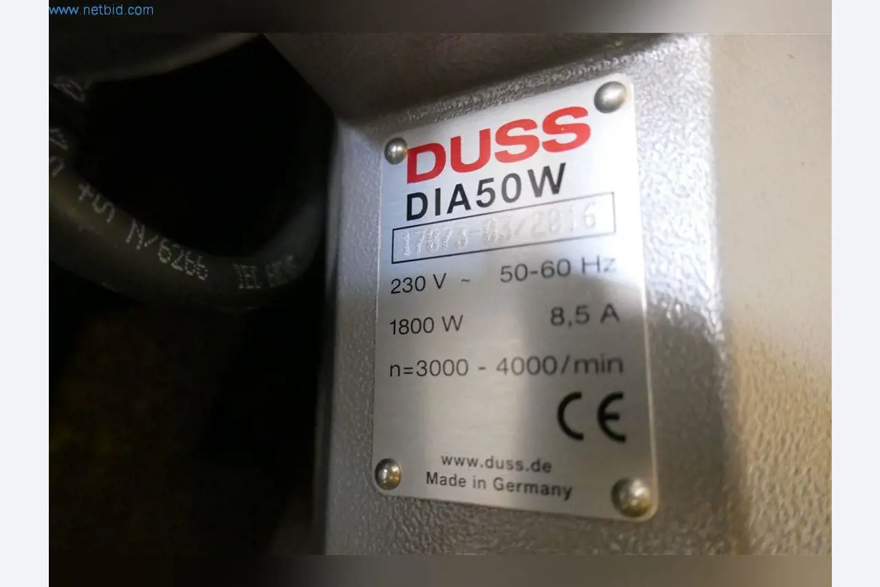 Stroje, provozní a kancelářské vybavení, zásoby, montážní materiál a vozidla-6