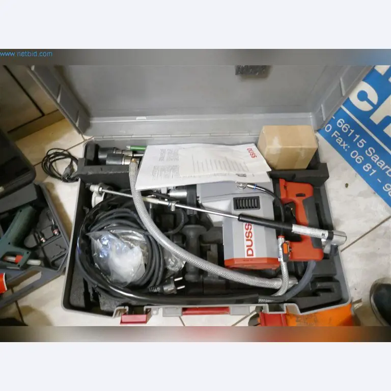 Stroje, provozní a kancelářské vybavení, zásoby, montážní materiál a vozidla-8