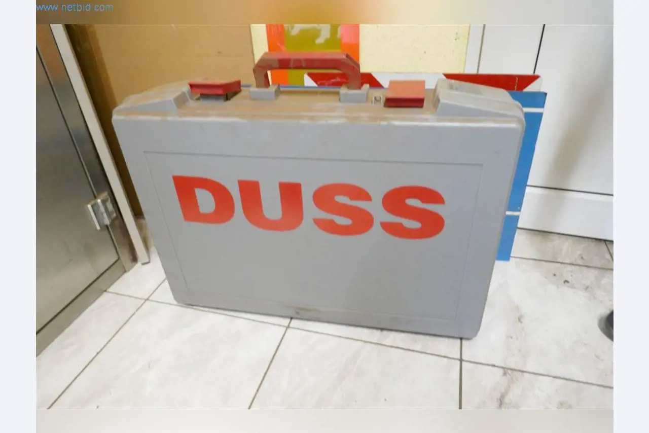 Stroje, provozní a kancelářské vybavení, zásoby, montážní materiál a vozidla-9