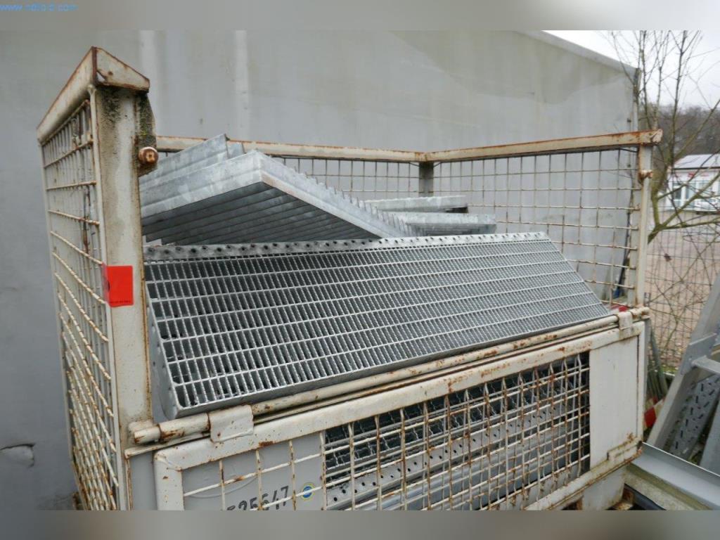 Stroje, provozní a kancelářské vybavení, zásoby, montážní materiál a vozidla-2