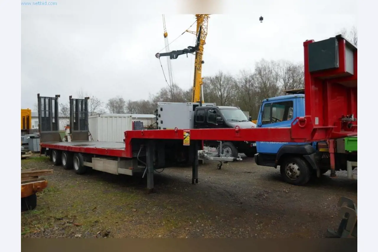 Stroje, provozní a kancelářské vybavení, zásoby, montážní materiál a vozidla-1