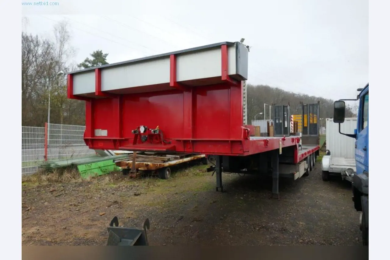 Stroje, provozní a kancelářské vybavení, zásoby, montážní materiál a vozidla-2