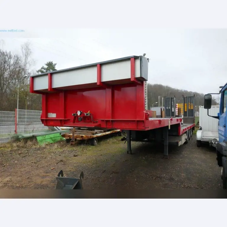 Stroje, provozní a kancelářské vybavení, zásoby, montážní materiál a vozidla-2