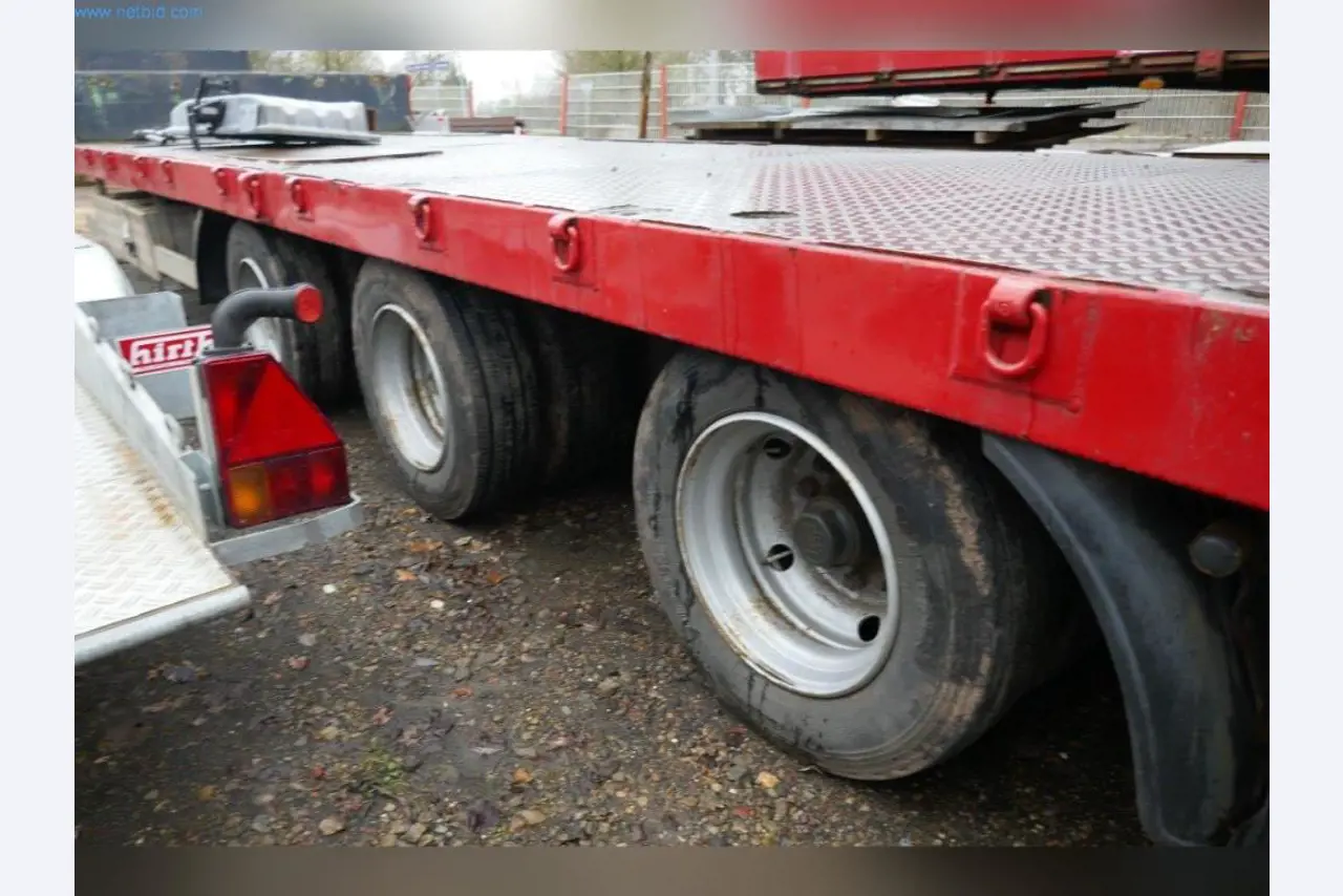 Stroje, provozní a kancelářské vybavení, zásoby, montážní materiál a vozidla-9