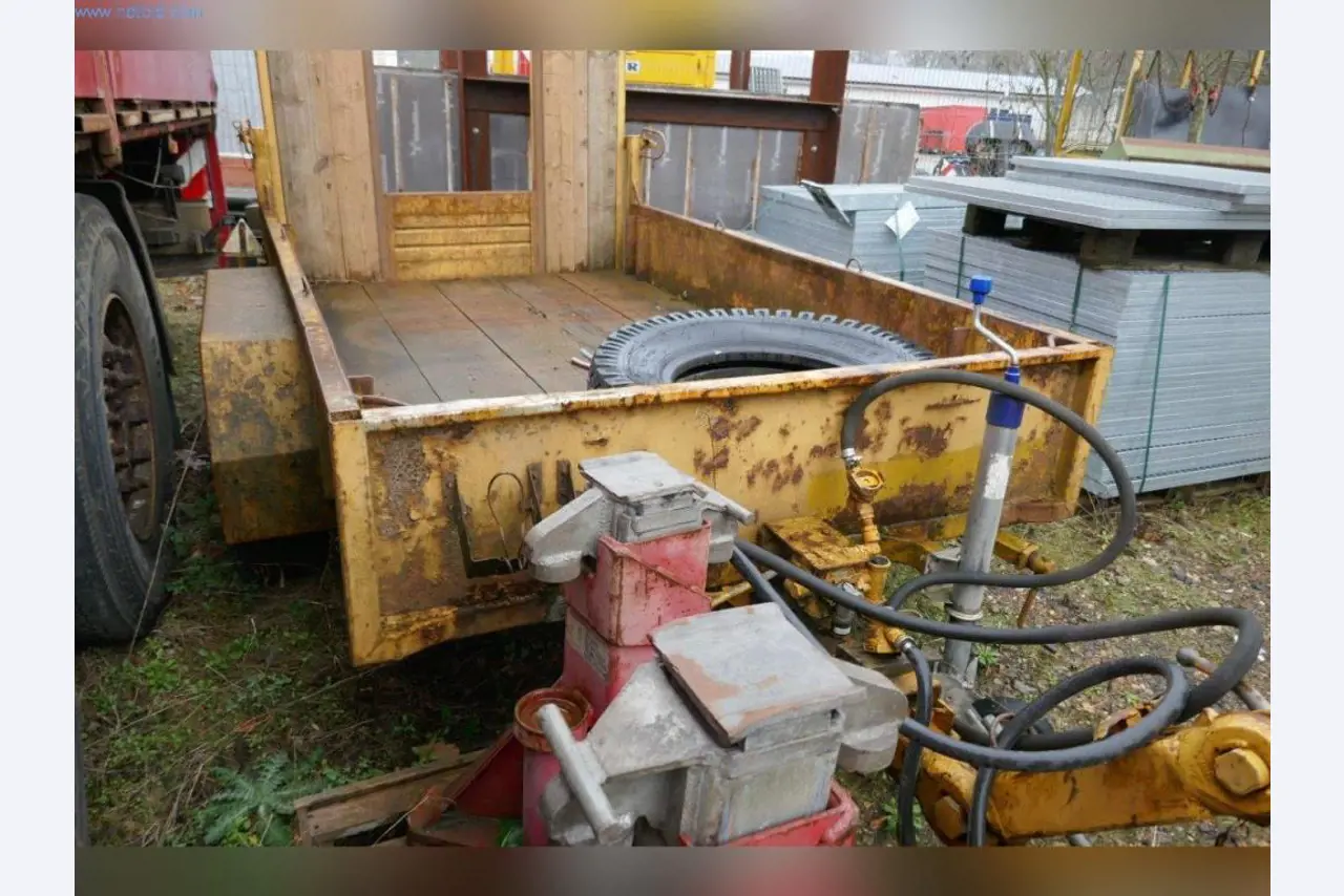 Máquinas, equipamento operacional e de escritório, existências, materiais de montagem e veículos (divisão Construção Metálica)-3