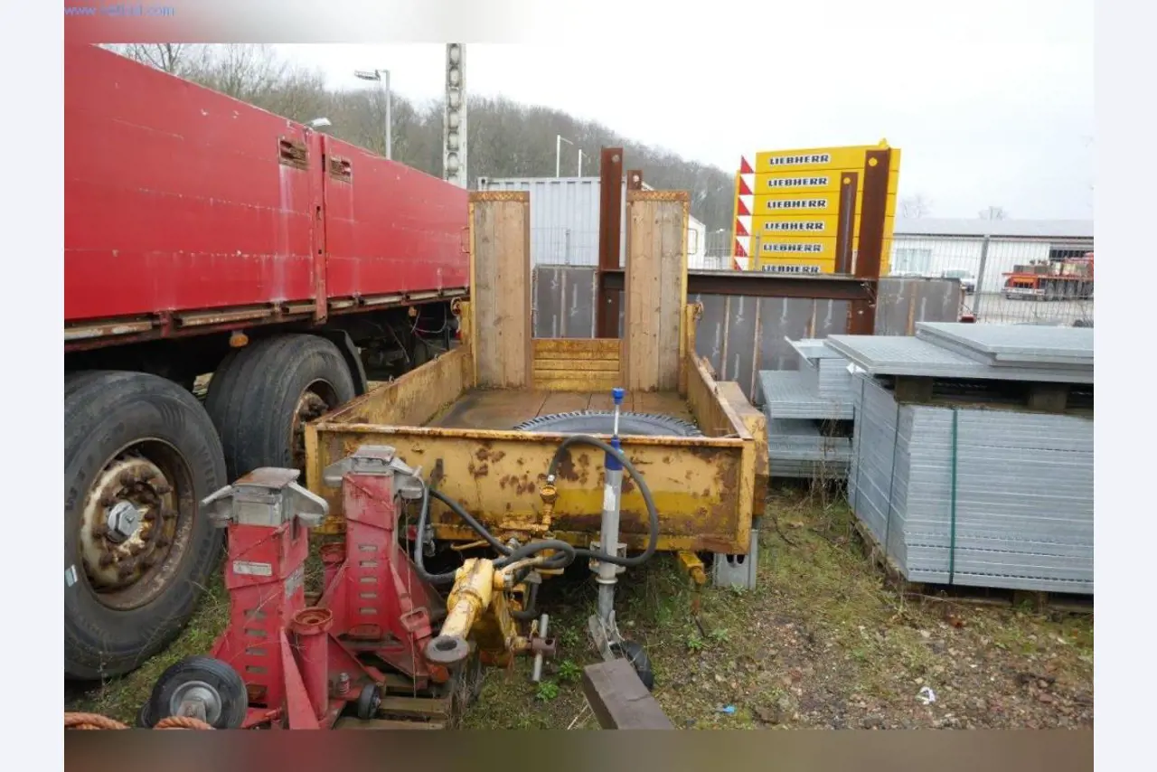 Máquinas, equipamento operacional e de escritório, existências, materiais de montagem e veículos (divisão Construção Metálica)-5