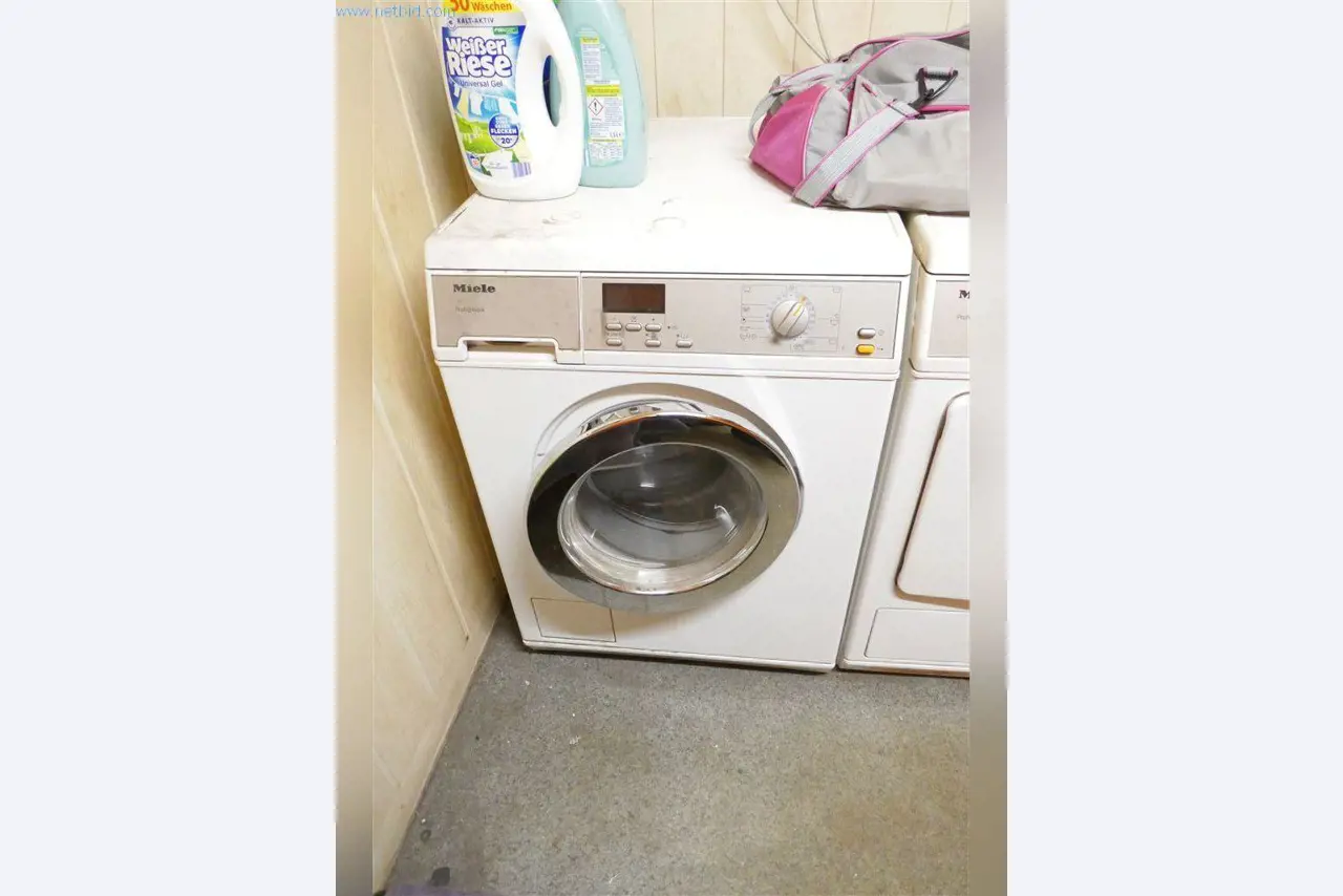 Maschinen, Betriebs- und Geschäftsausstattung, Warenvorräte, Montagematerial und Fahrzeuge (Bereich Stahlbau)-1