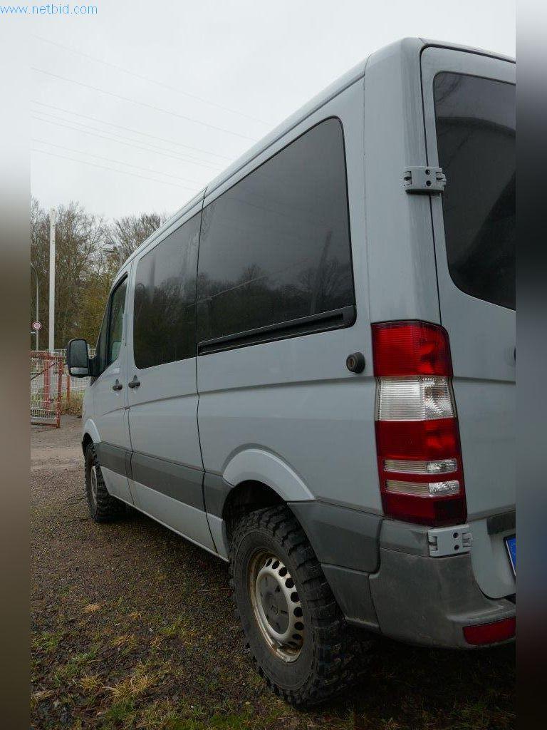 Stroji, poslovna in pisarniška oprema, zaloge, montažni material in vozila-21