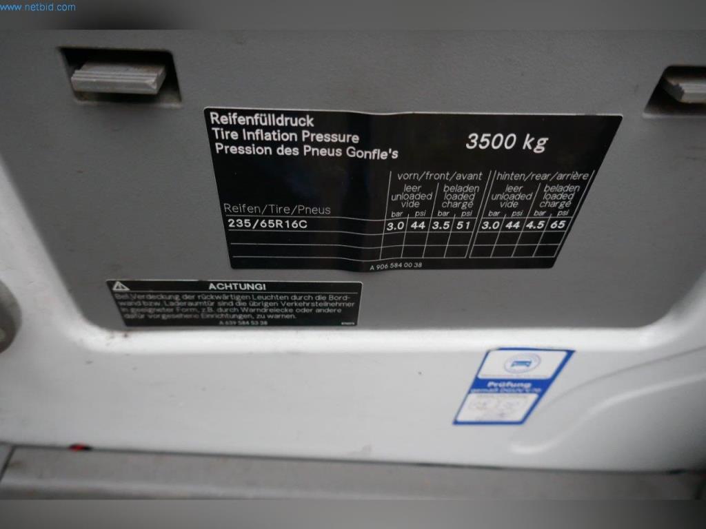 Stroji, poslovna in pisarniška oprema, zaloge, montažni material in vozila-26