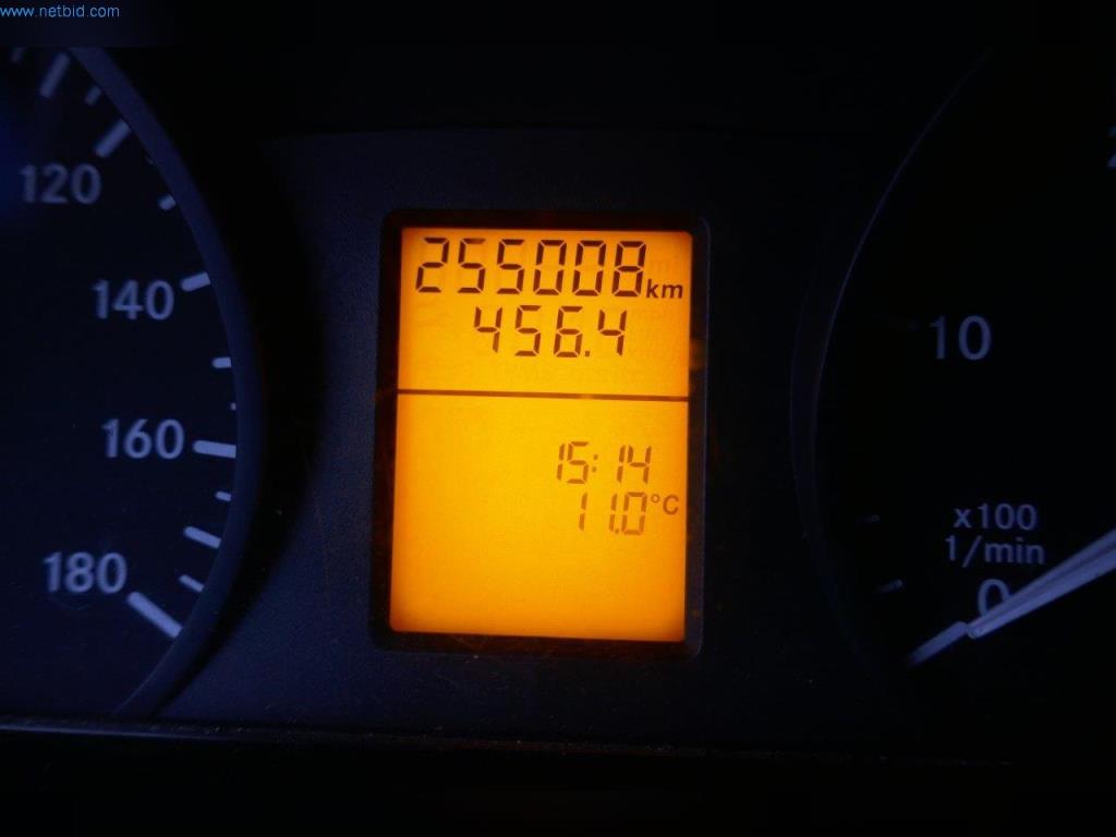 Stroji, poslovna in pisarniška oprema, zaloge, montažni material in vozila-27