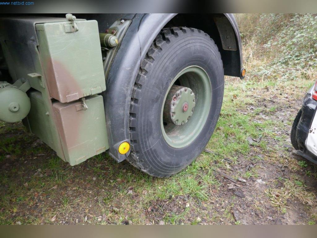 Stroji, poslovna in pisarniška oprema, zaloge, montažni material in vozila-16