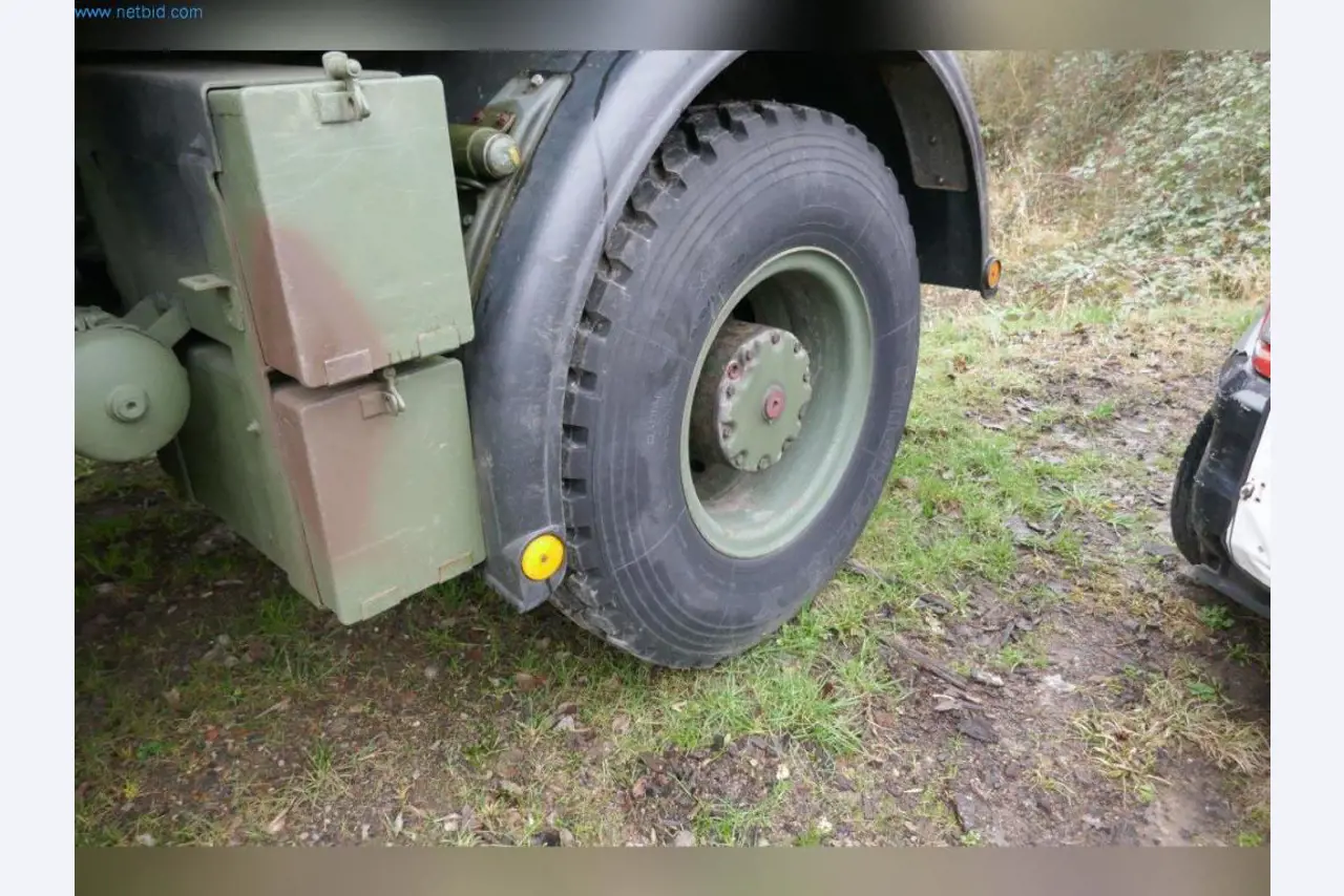 Stroji, poslovna in pisarniška oprema, zaloge, montažni material in vozila-16