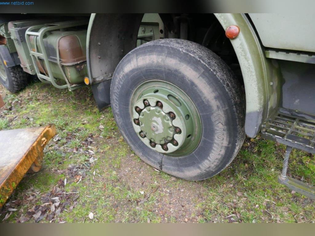 Stroji, poslovna in pisarniška oprema, zaloge, montažni material in vozila-17