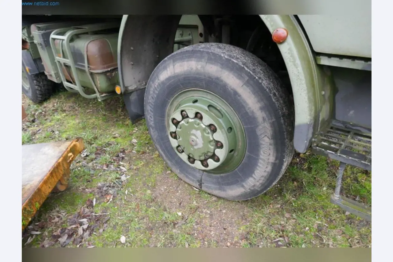 Stroji, poslovna in pisarniška oprema, zaloge, montažni material in vozila-17