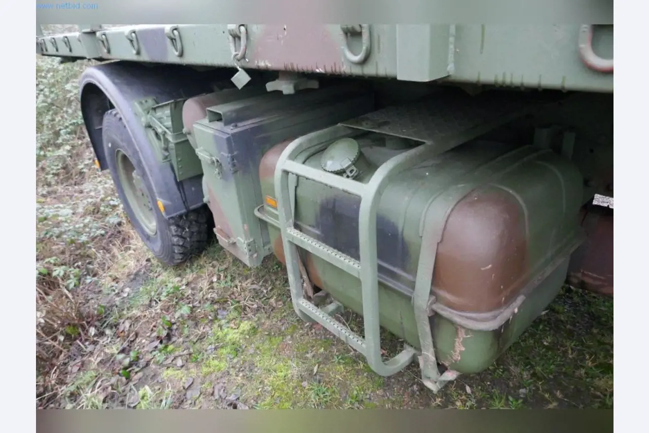 Stroji, poslovna in pisarniška oprema, zaloge, montažni material in vozila-18