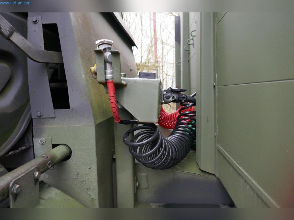 Stroji, poslovna in pisarniška oprema, zaloge, montažni material in vozila-22