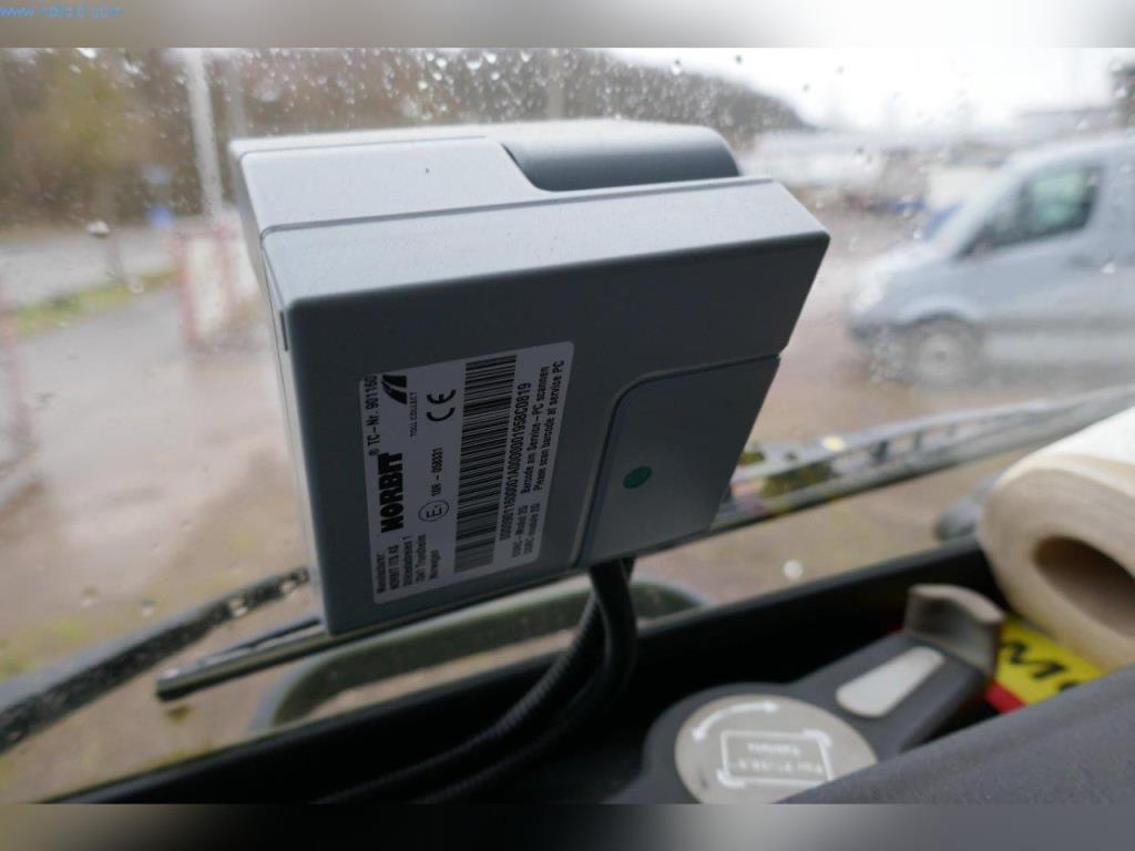 Stroji, poslovna in pisarniška oprema, zaloge, montažni material in vozila-9